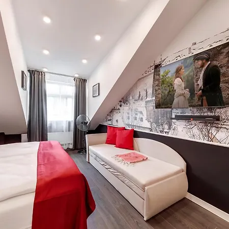 Apartmanhotel Revelton 3*