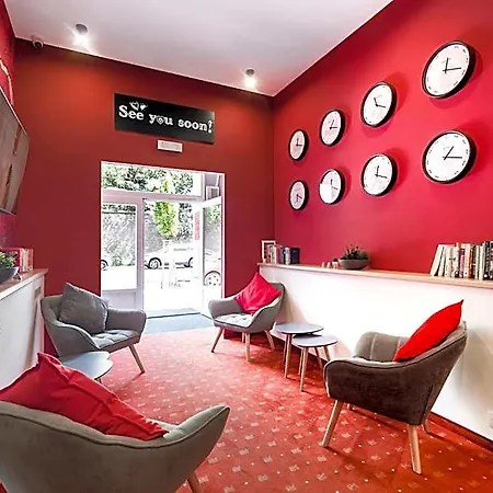 Revelton Apartmanhotel