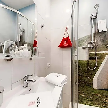 Revelton Apartmanhotel Prága