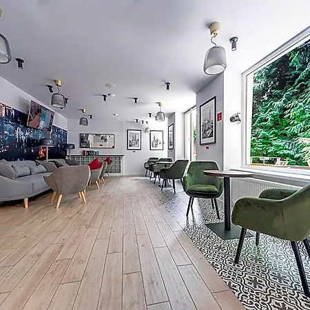 Revelton Apartmanhotel 3*