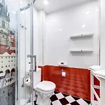Revelton Apartmanhotel Prága